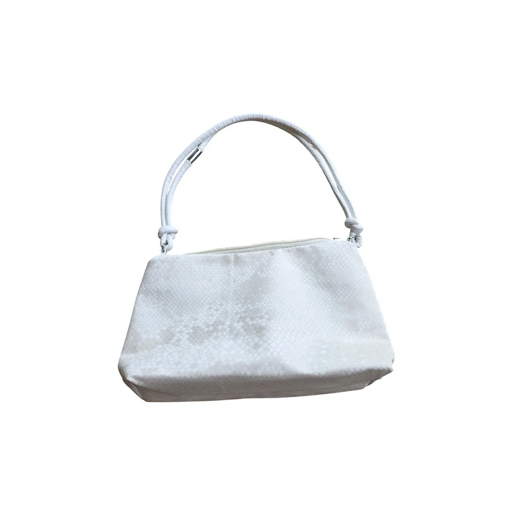 un brand white faux